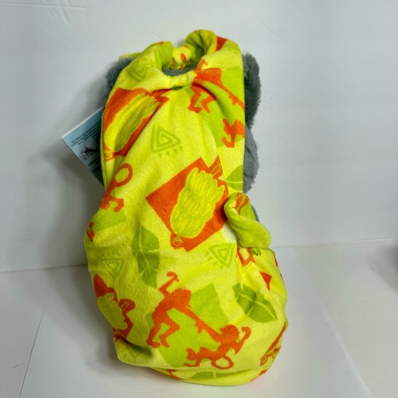 NWT. Disney Baloo adorable babies plush is all wrapped-up in a hooded soft pouch - Picture 7 of 10